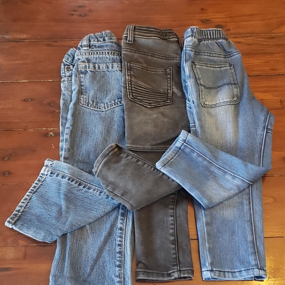 3 pairs of denim jeans